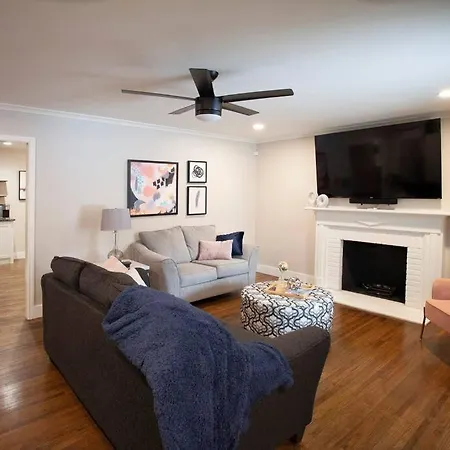 The Midtown Gem Villa